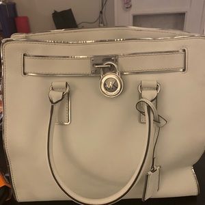 Large Hamilton white Michael kits bag